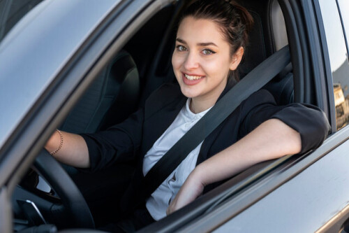 young-female-being-uber-driver-23-2149184235a3ecad227836b4ca.jpg