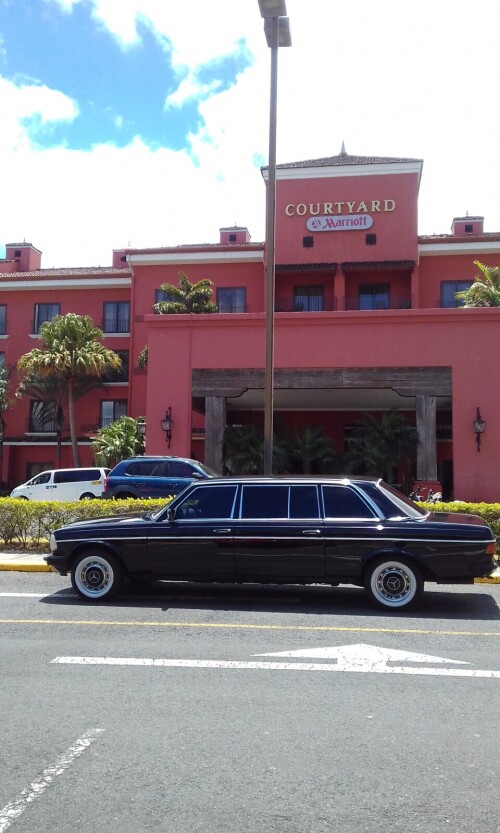 Courtyard-by-Marriott-San-Jose-Escazu-COSTA-RICA-LIMOSINA641b798abe1f62a9.jpg